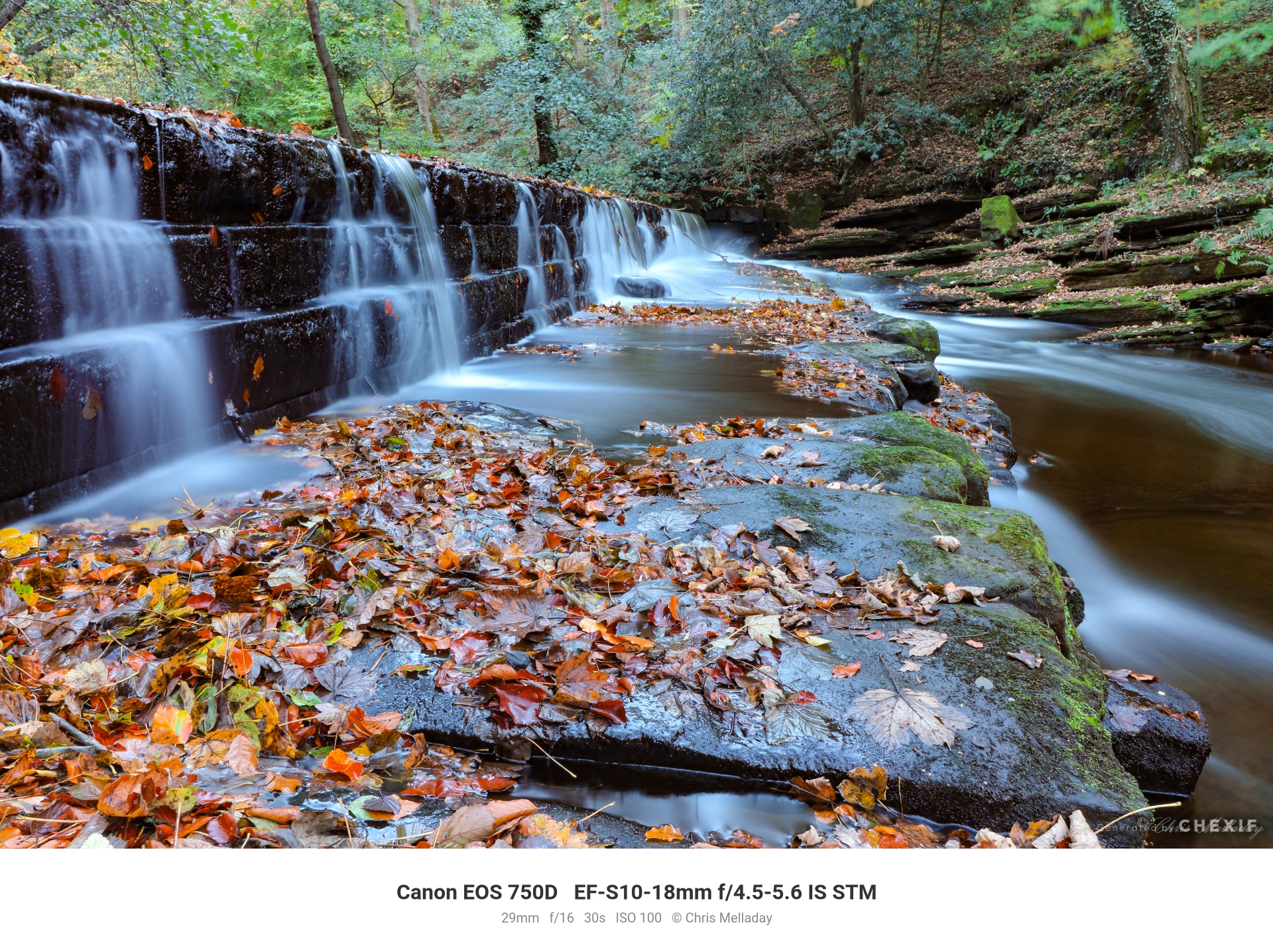 秋の段瀑 Canon EOS 750D 18mm f/16 30s ISO100